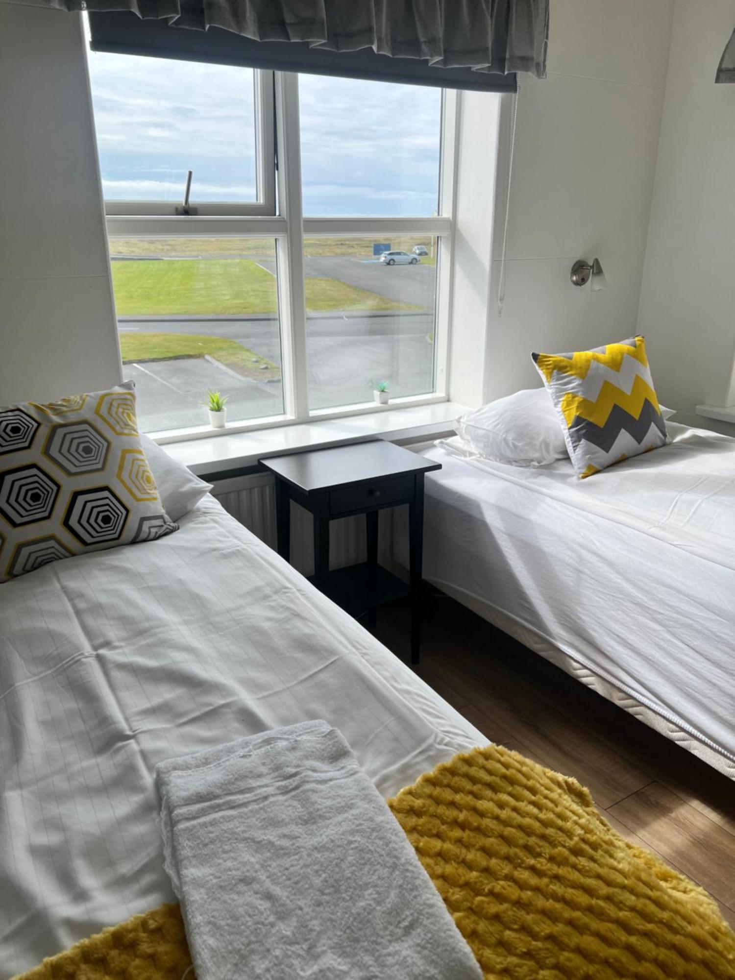 Guesthouse Hvammur By The Harbour Höfn Exterior foto